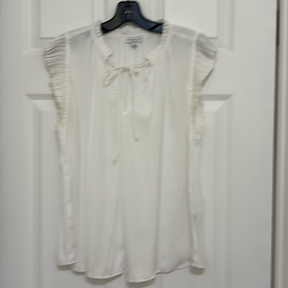 Current Air Los Angeles white sleeveless shirt size medium